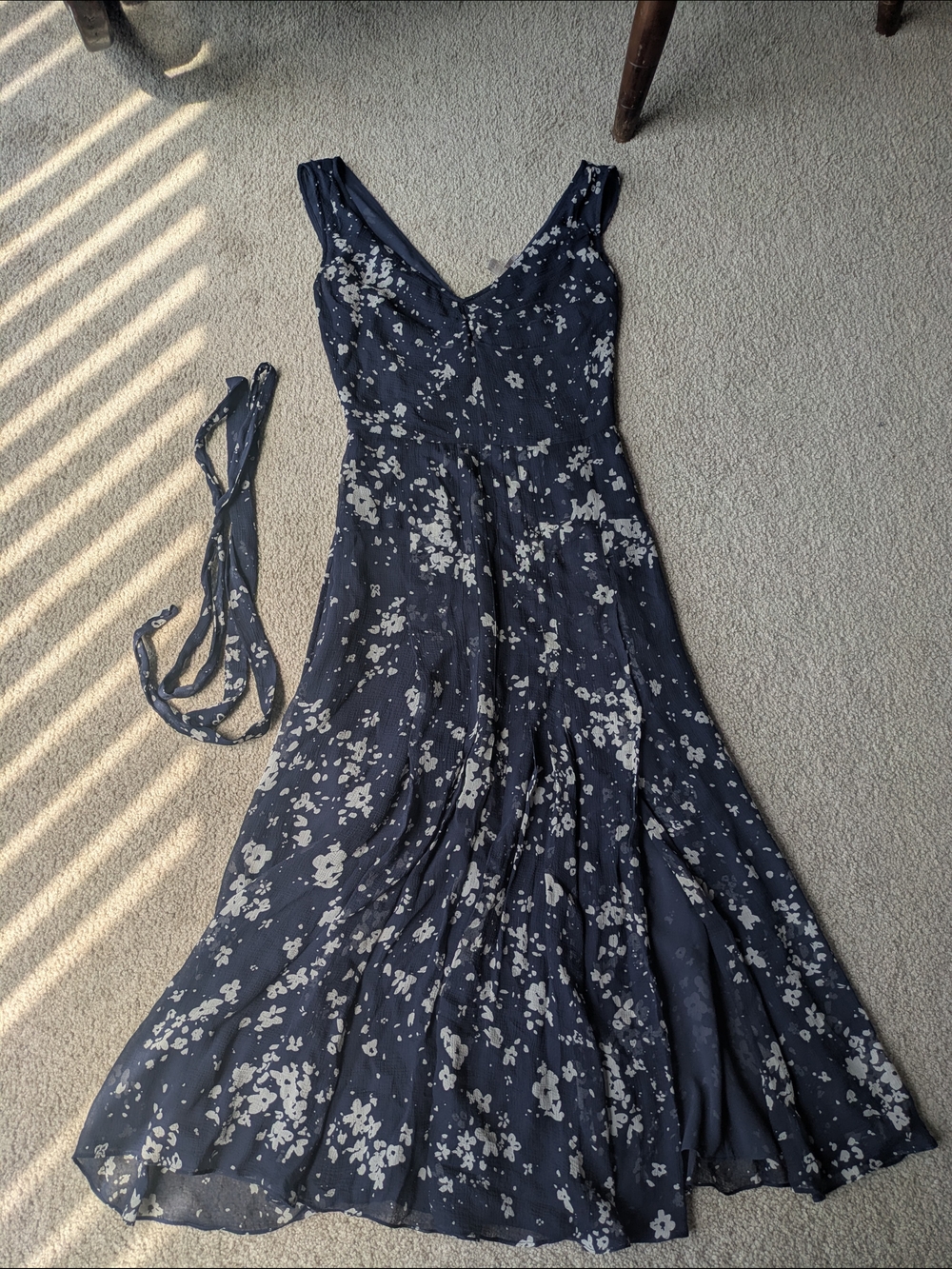 Burberry Brit Silk Navy Floral V-Neck Midi Dress Wedding Guest Brunch Summer - Picture 3 of 14